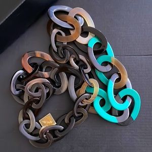 Long resin necklace IVYLISN